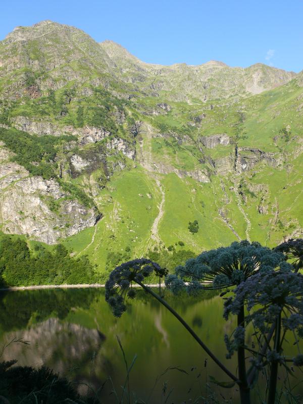 lac d'ôo et pic d'espingo.jpg