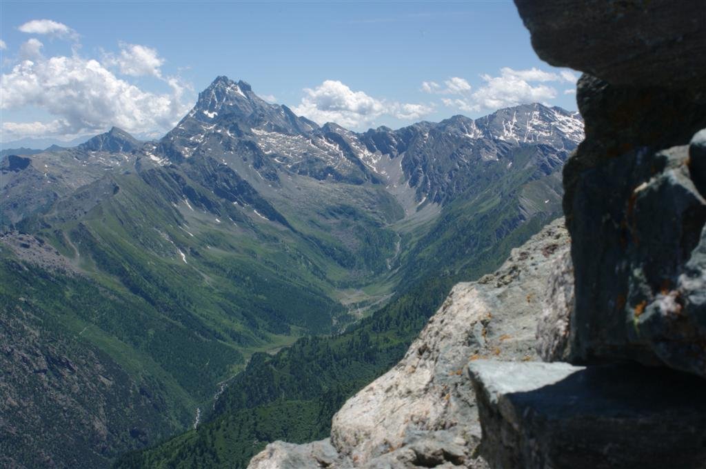 le maître des lieux, le Roi de Pierre