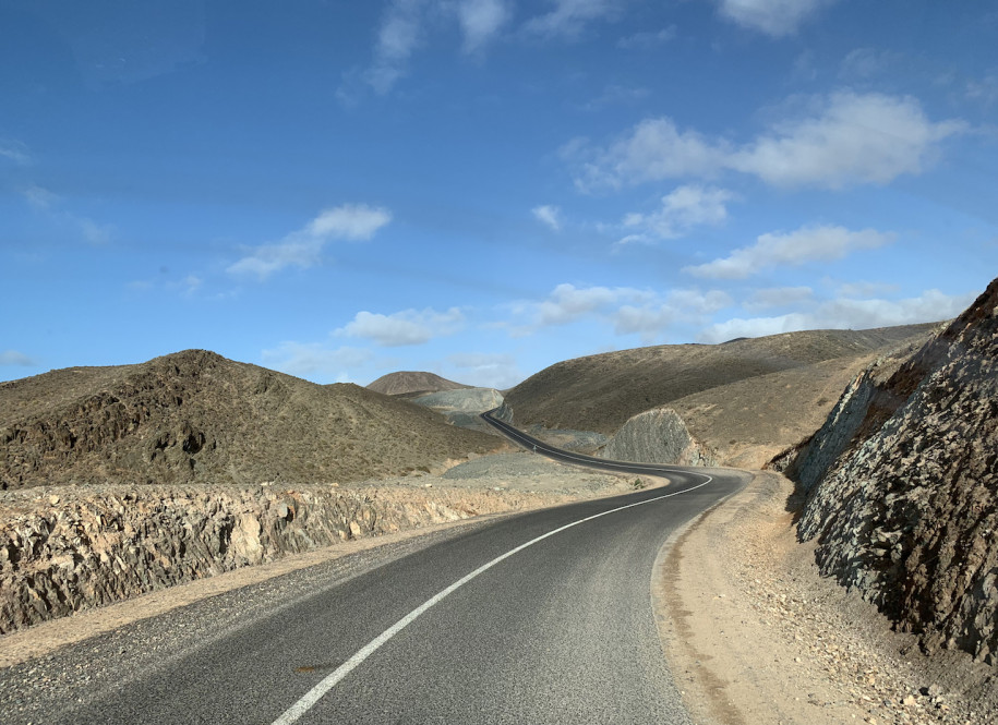 route entre Sidi Ifni et plage blanche.jpg