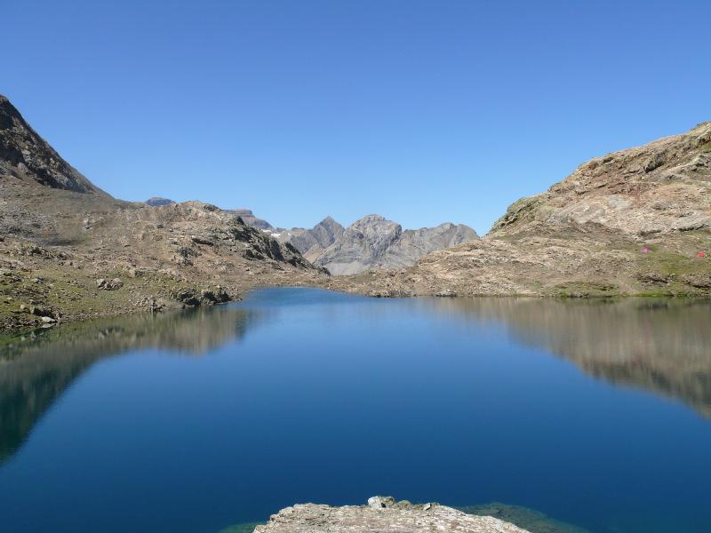lac de la munia.jpg